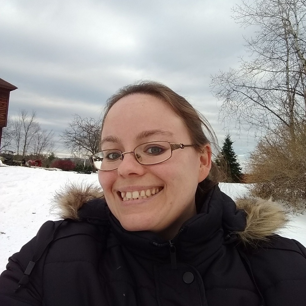 Meet your Posher, Crystal